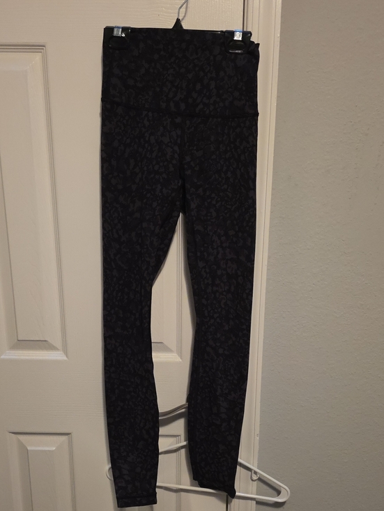 lululemon athletica Pants - lululemon athletica Black Subtle Print Leggings